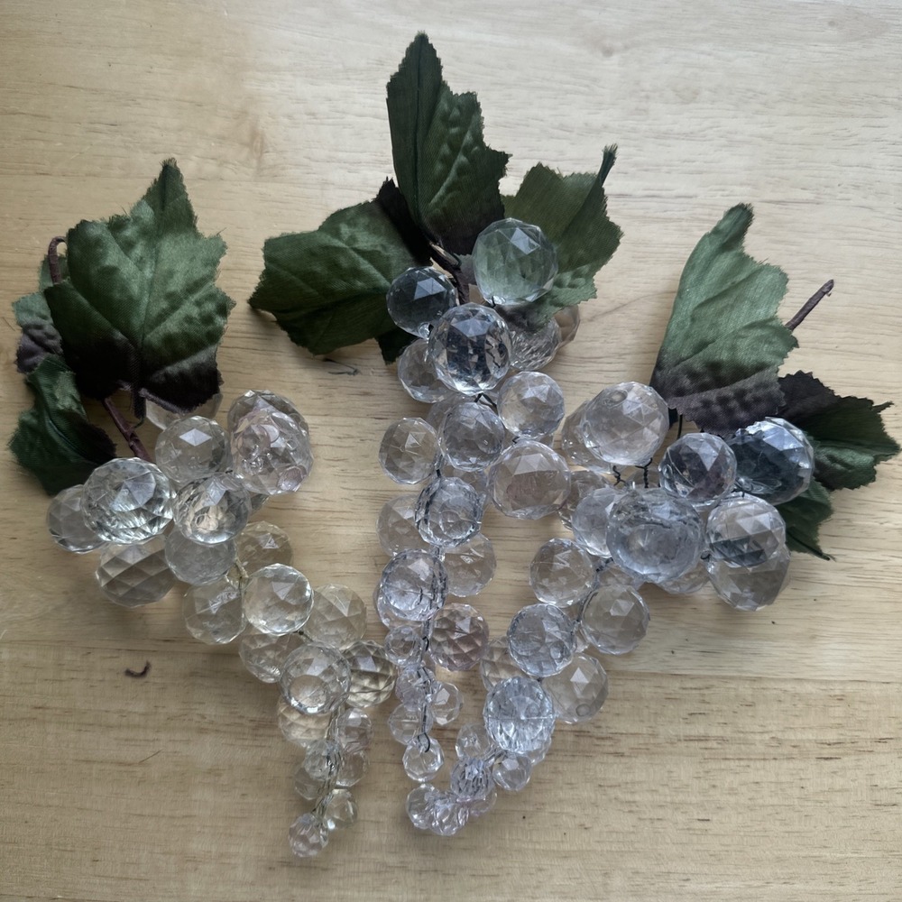 VTG MCM Lucite Acrylic Grapes Faceted Cluster w Leaves Clear 7-8 inches Set of 3